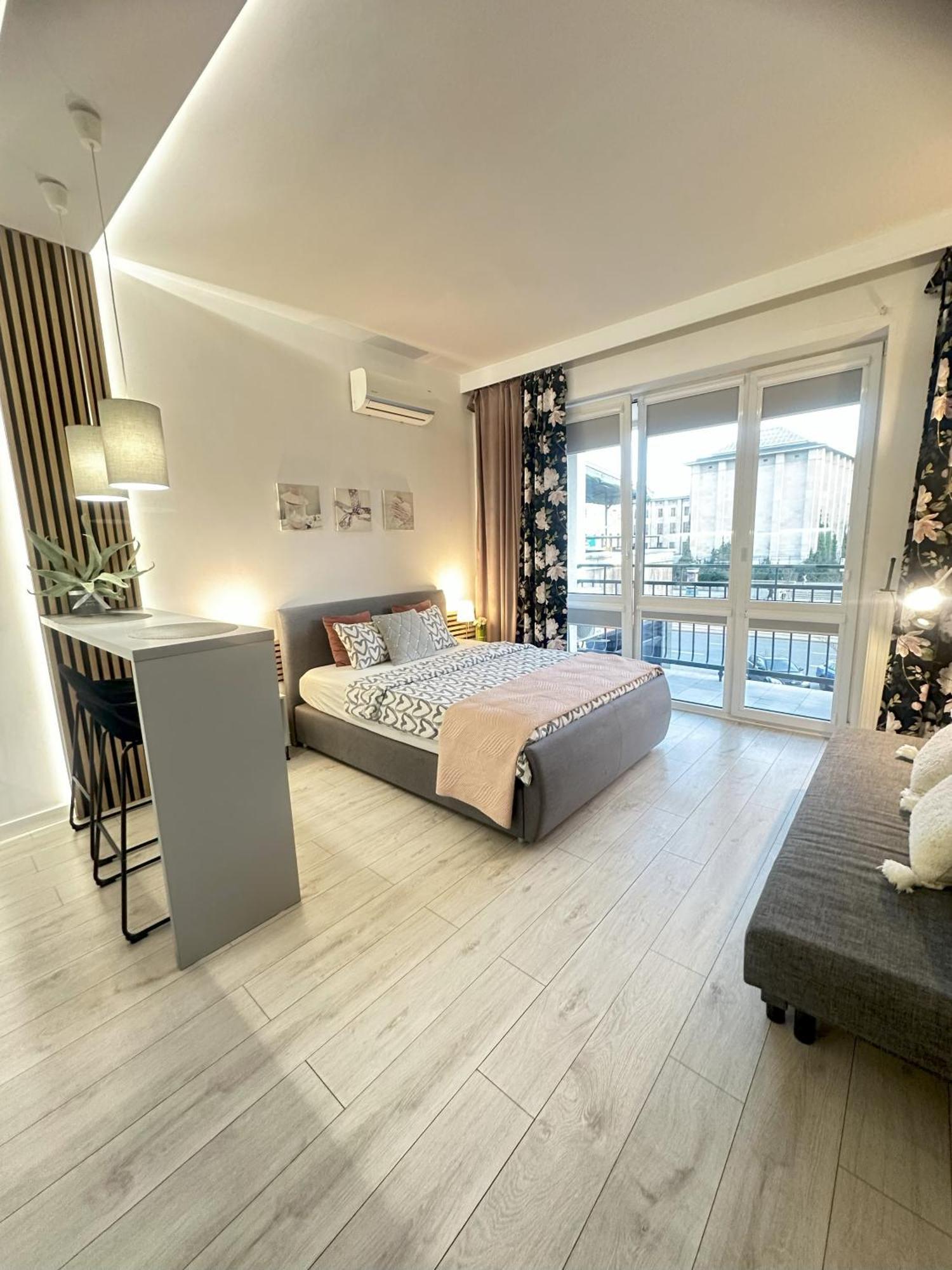 Exclusive Smolna Apartment Warschau