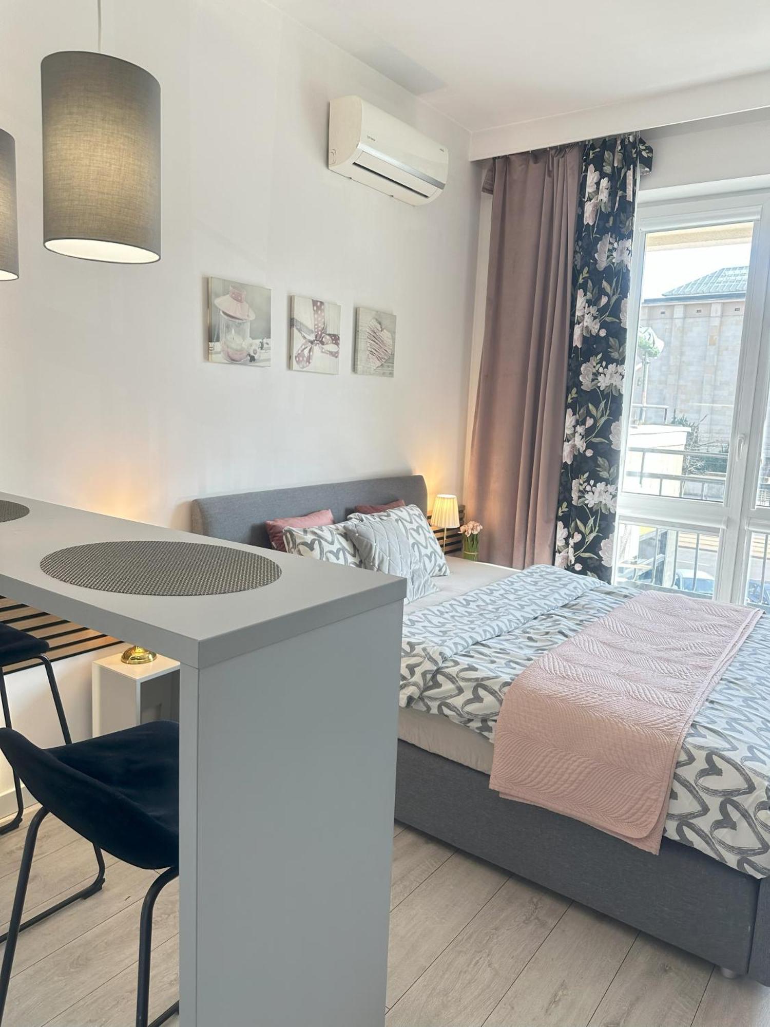 Exclusive Smolna Apartment Warschau